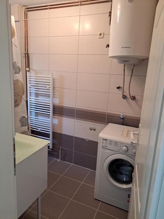 Apartments Neyla SJJ Eksteriør billede